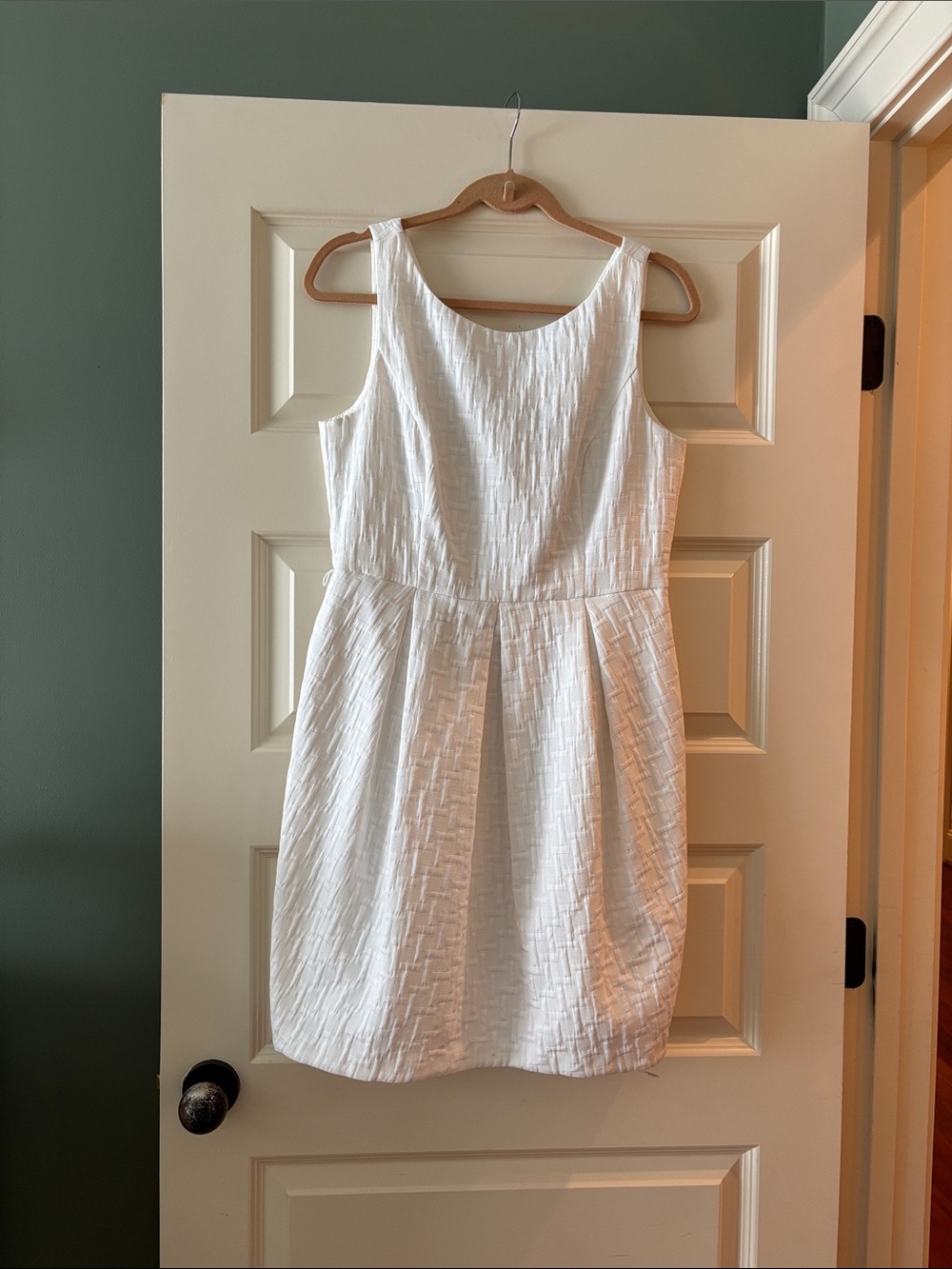 Textured White Sleeveless Dress - White House Black Market - 10